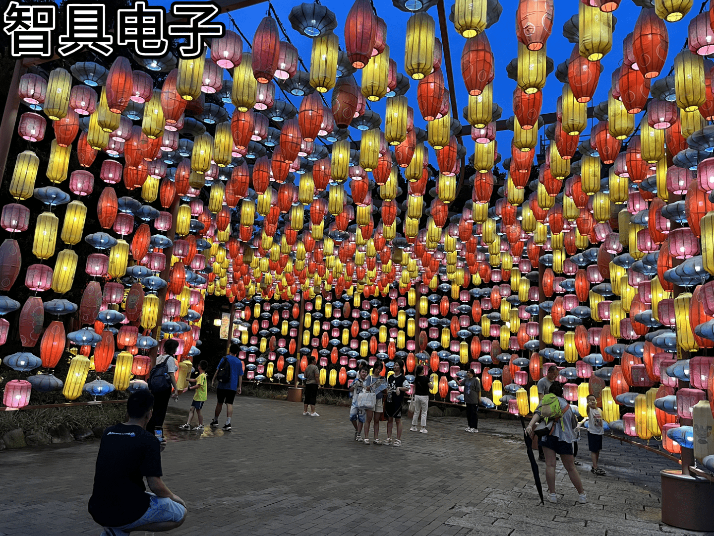 “小路灯”折射 “大民生”